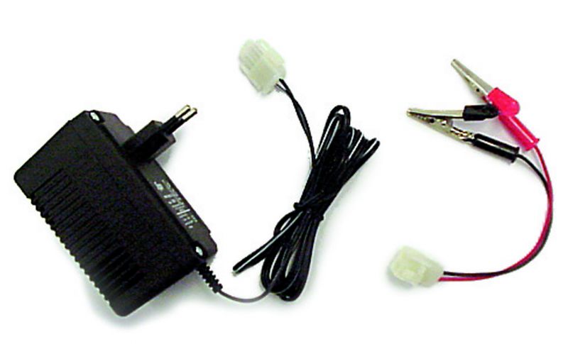 ACB 010 polnilnik za akumulatorje